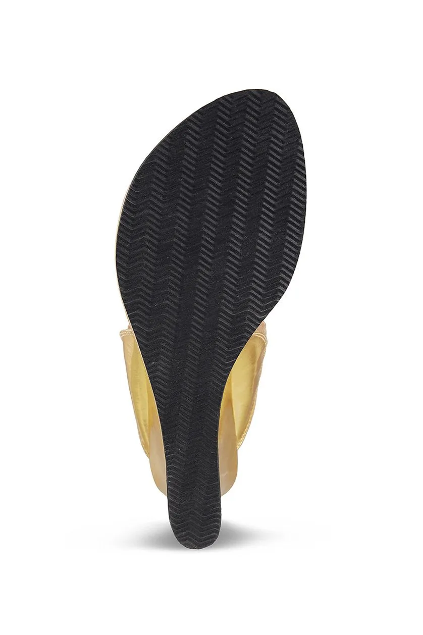 Classic High K Wedge Gold