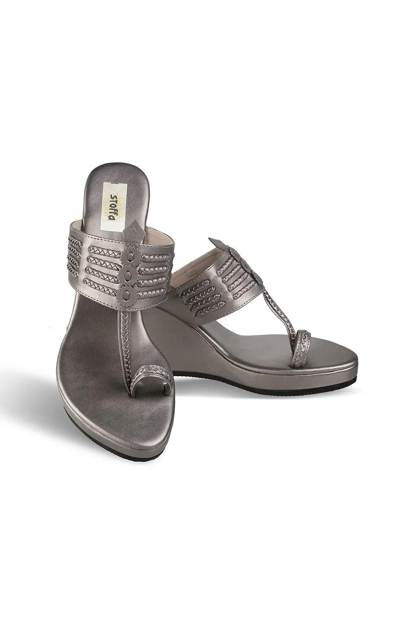Classic High K Wedge Taupe