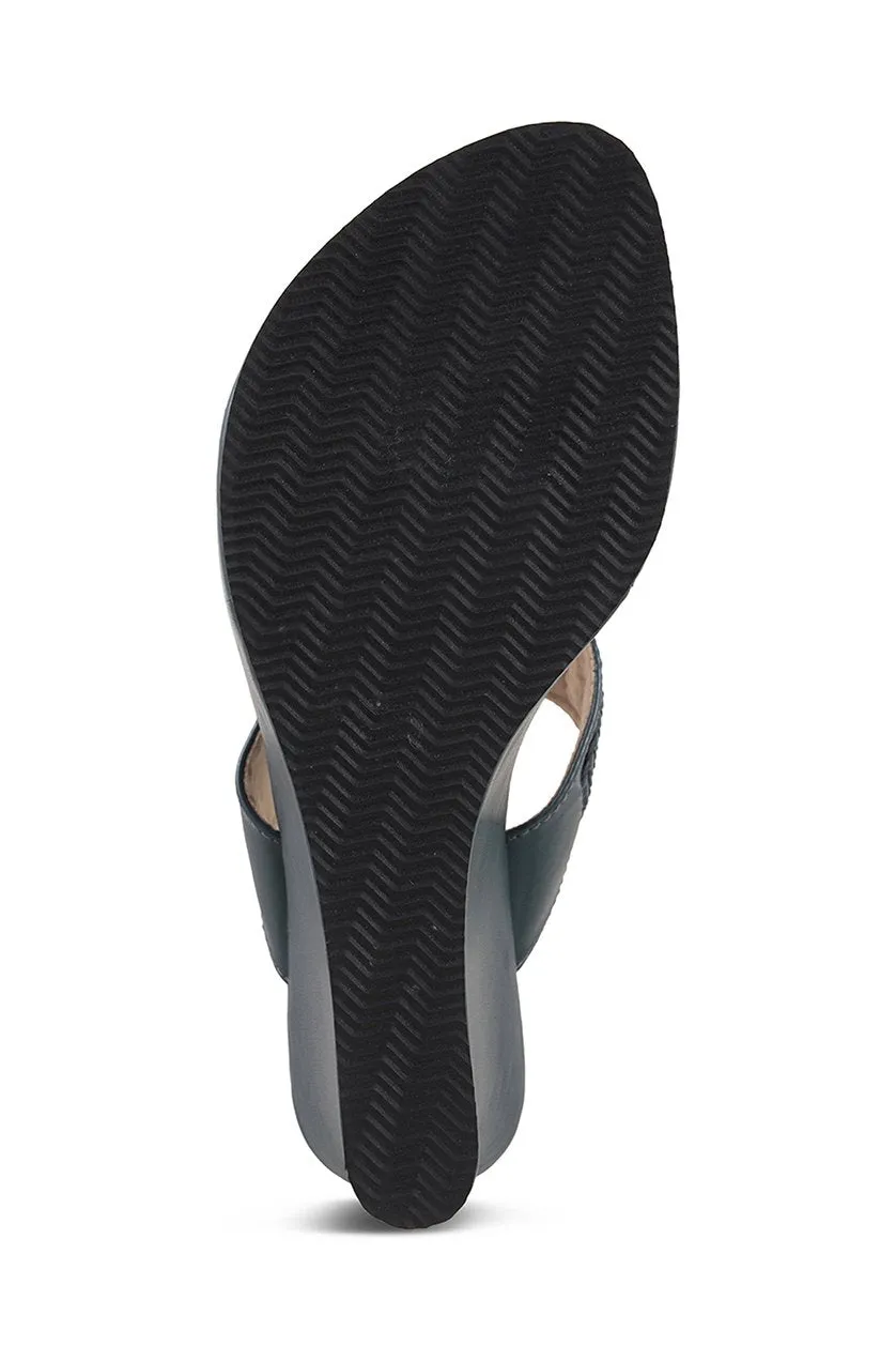 Classic High K Wedge Taupe