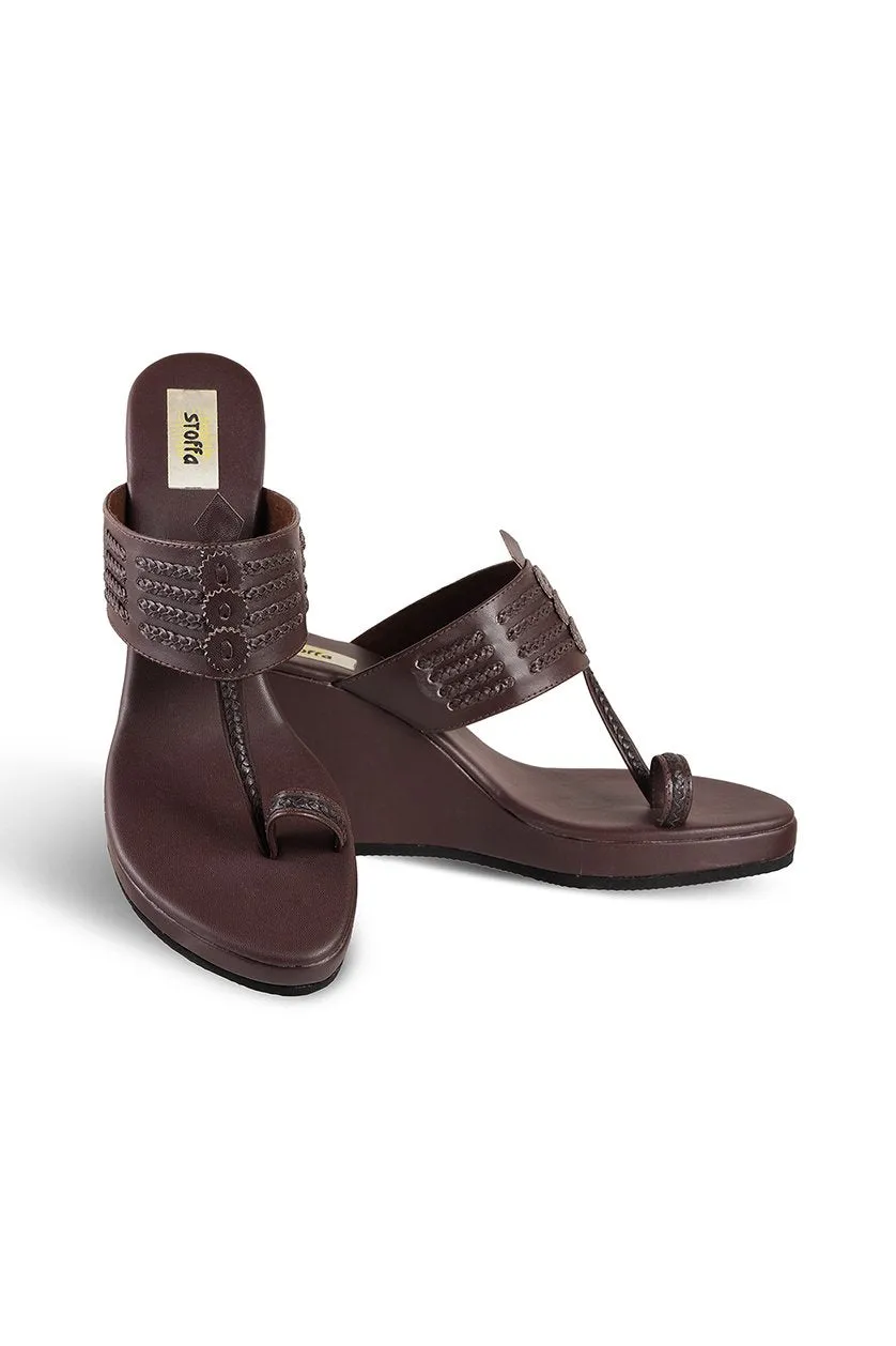 Classic High K Wedge Taupe
