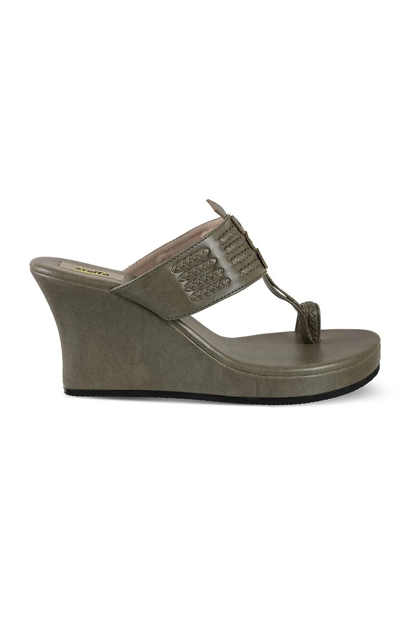 Classic High K Wedge Taupe