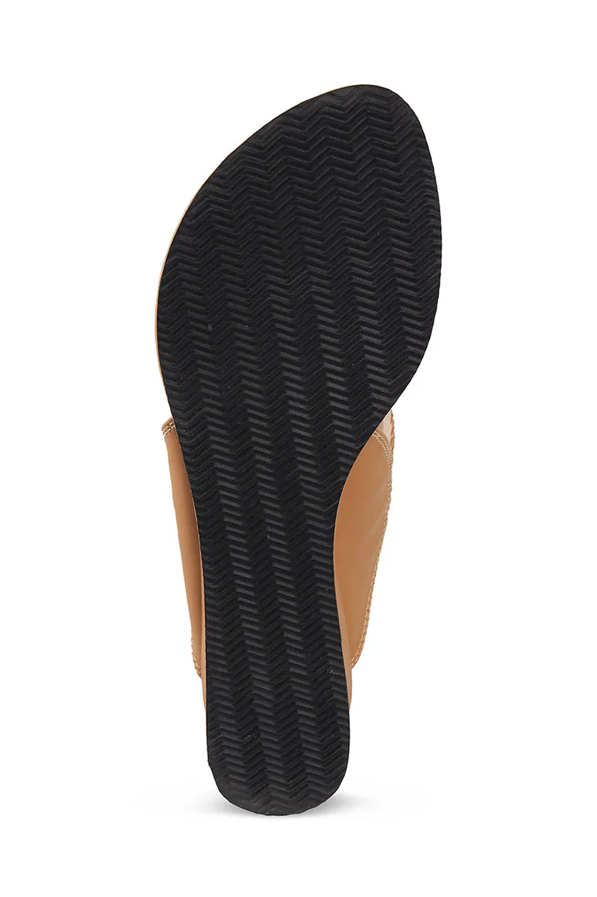 Classic Low K Wedge Camel