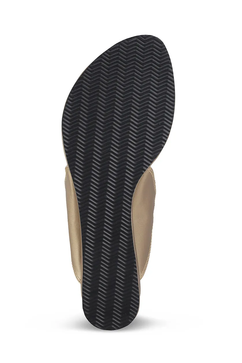 Classic Low K Wedge Camel
