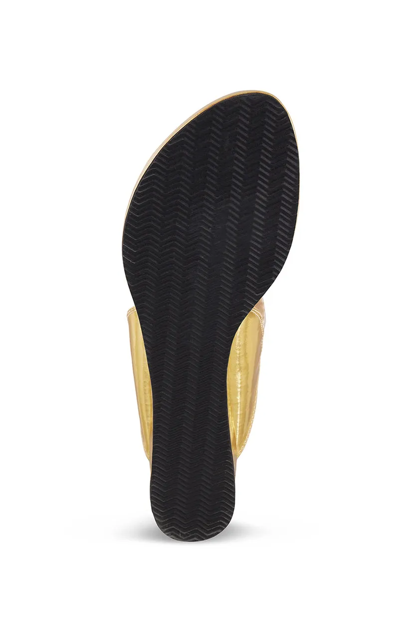 Classic Low K Wedge Camel