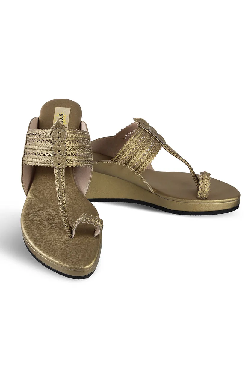 Classic Low K Wedge Camel