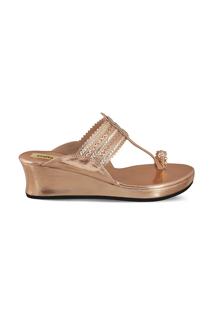 Classic Low K Wedge Camel