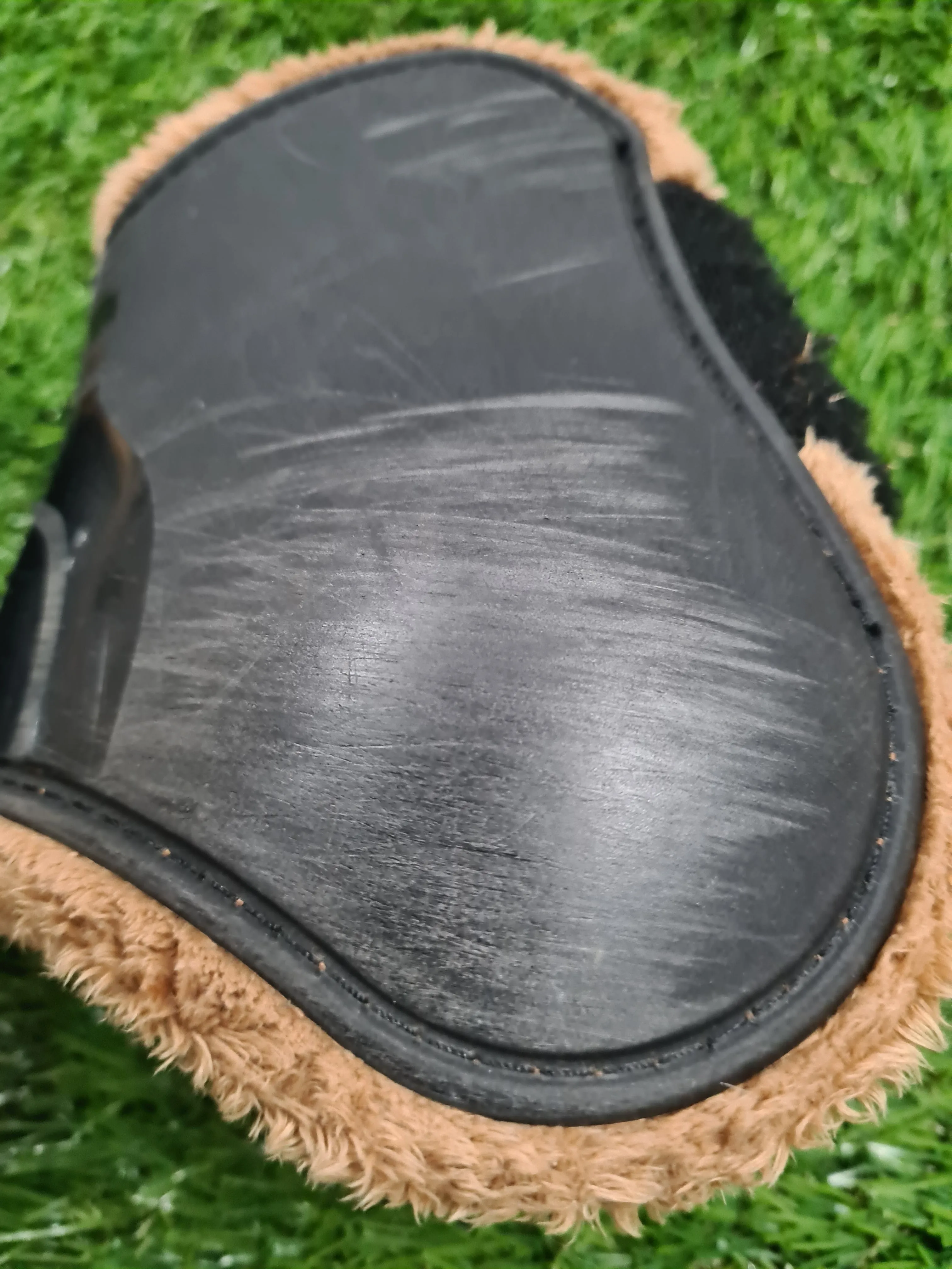 Fouganza fetlock boots size pony/cob black faux fur lined FREE POSTAGE 🟢