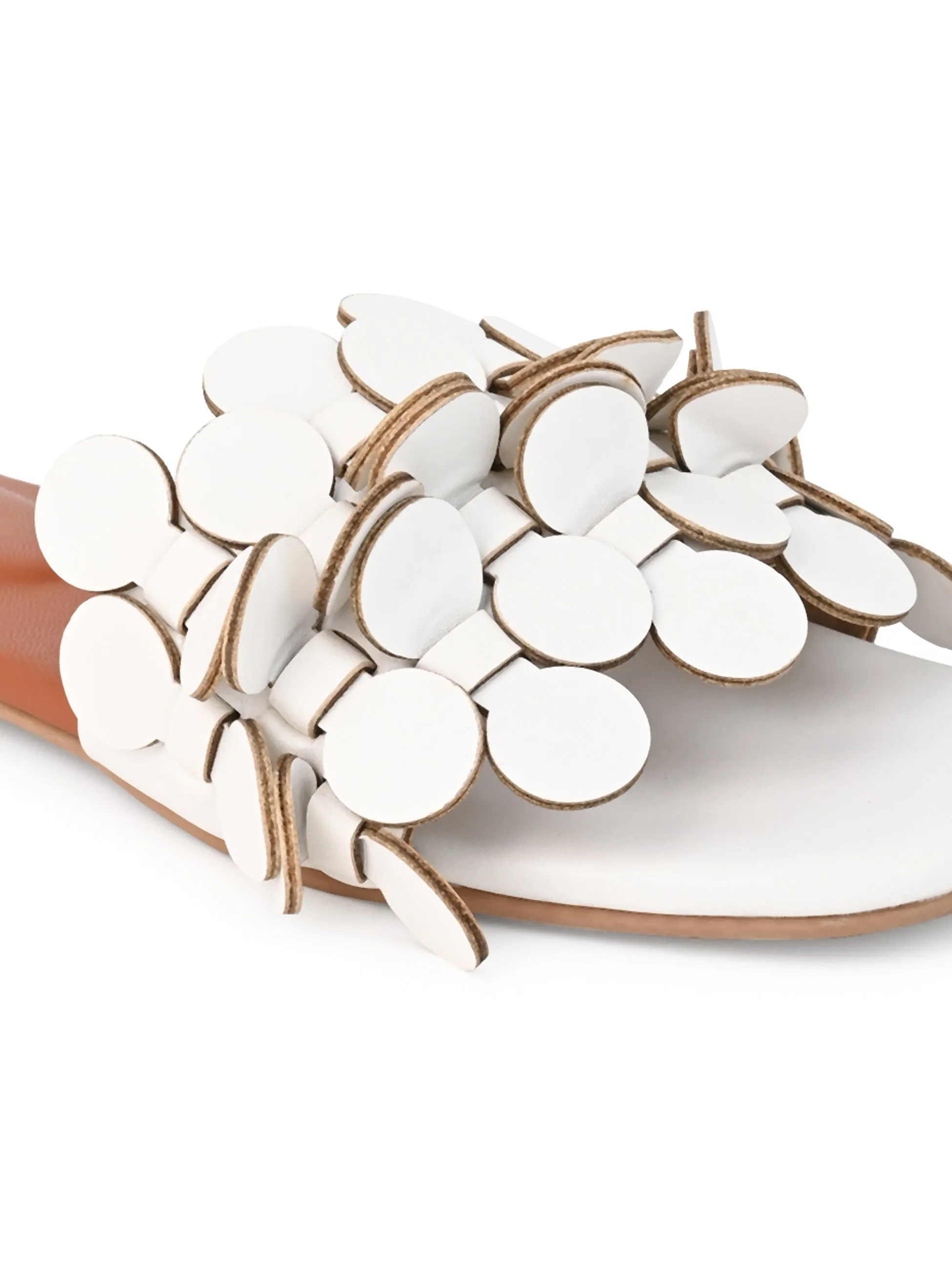 Hydes and Hues Women Open-Toe White Coin flats
