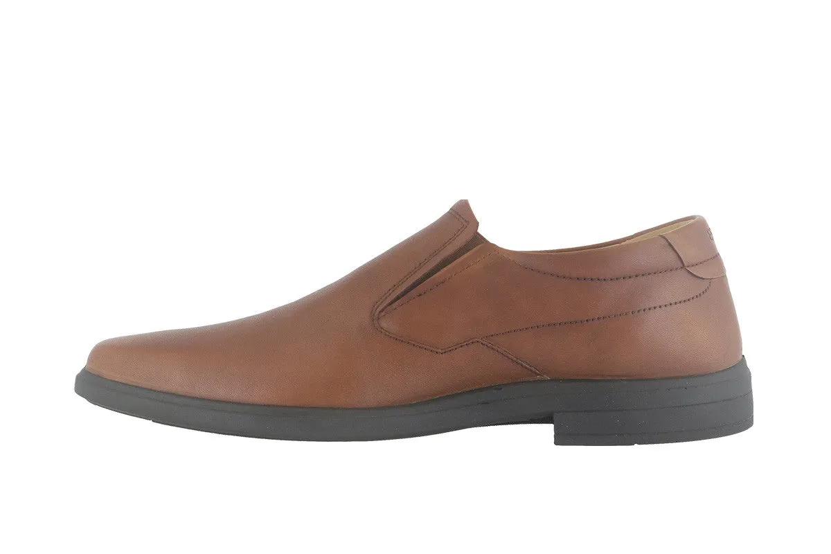Junon Tan Slip On