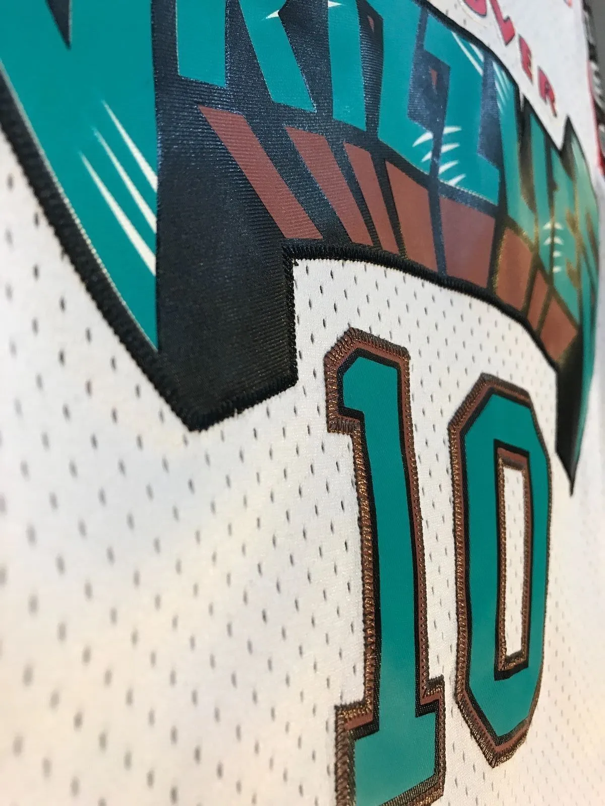 Men 10 Mike Bibby Jersey White Vancouver Grizzlies Jersey Swingman