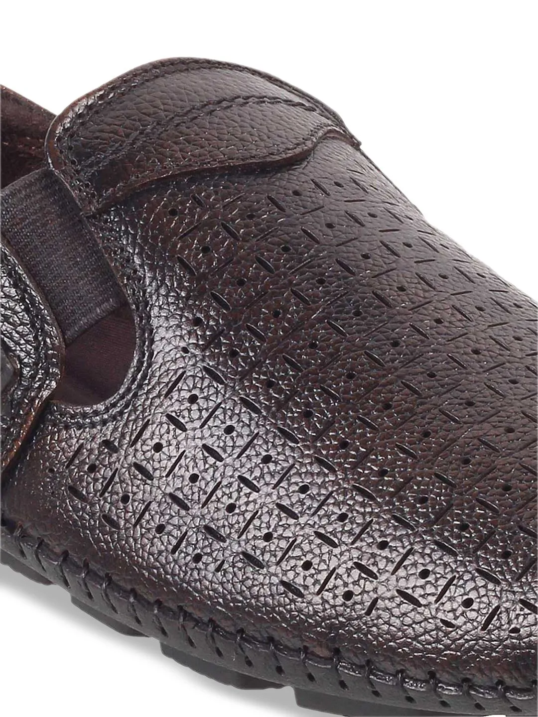 Metro Men Brown Textured Leather Loafers
