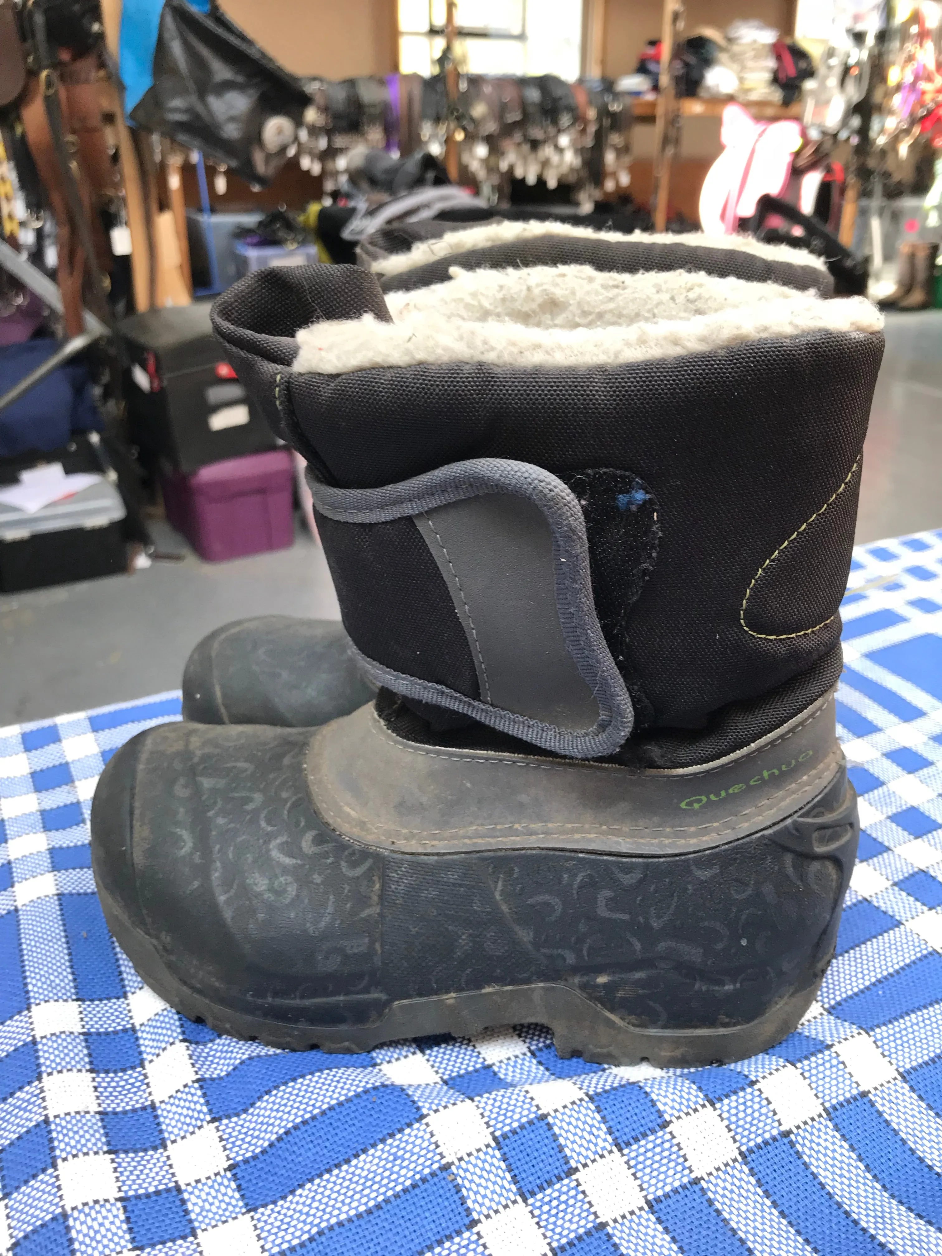 Quechua children’s muck boots fleece lined children’s size 2