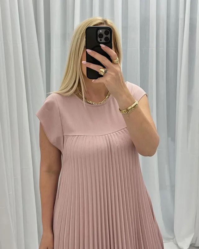 🔥Sleeveless pleated simple solid colour dress