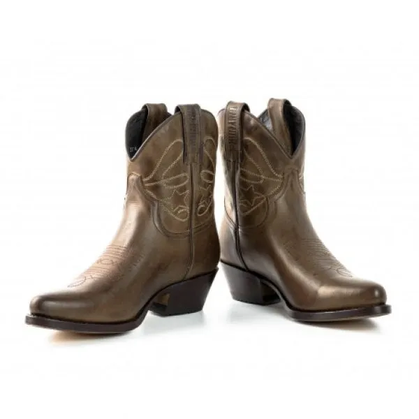 Women's Cowboy Boots or Ankle Boots Handcrafted Dark Brown Leather 2374 Texanas